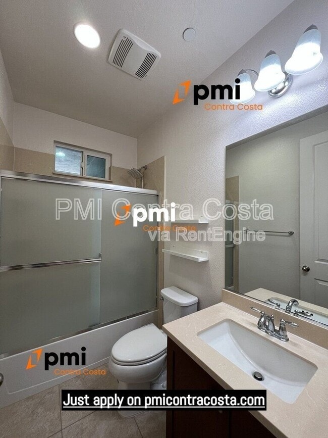 Building Photo - 5217 S Esprit Loop