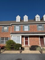 Building Photo - 133 Delancy Pl