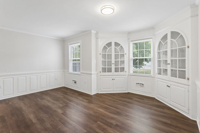 Building Photo - 127 Bell Ave