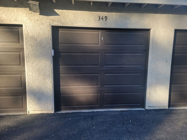 Building Photo - Newly Remodeled 1BED/1BATH in Pheasant Creek w/ Garage