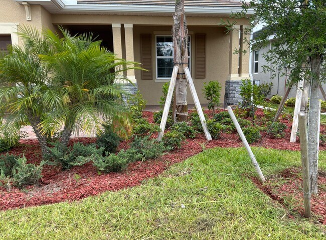 Building Photo - 3870 Passion Vine Dr