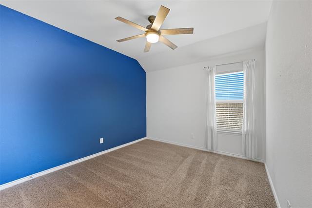 Building Photo - 3000 Llano Rd