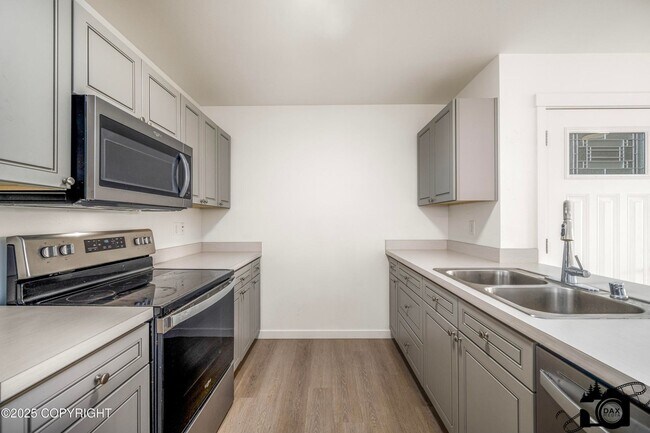 Building Photo - 1635 S Pollywog Pl