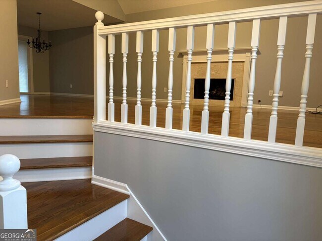 Building Photo - 5045 Bayberry Ct
