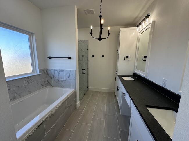 Building Photo - 116 McBryde Ln