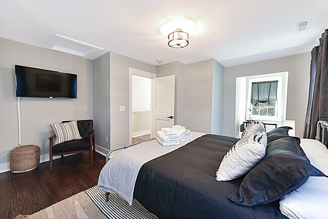 Second floor bedroom. King size Casper bed. - 2118 Market St