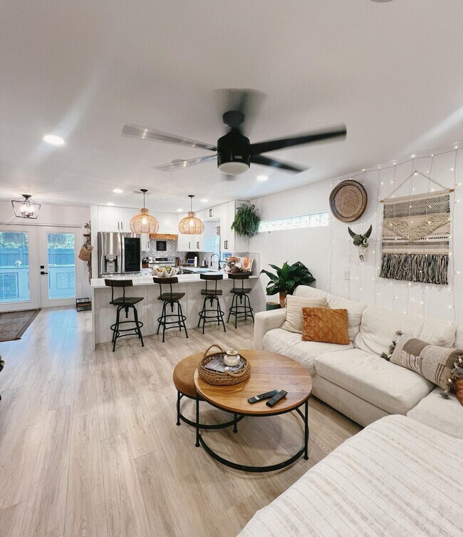 Building Photo - 9775 Arbor Meadow Dr