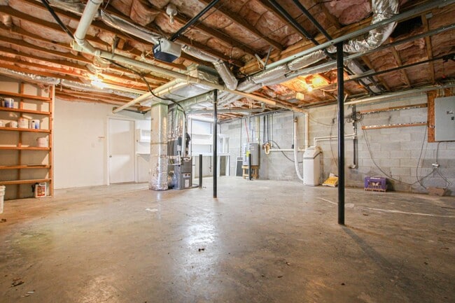 Building Photo - Pet Friendly Three Bedroom with Basement!