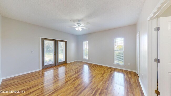 Building Photo - 211 Jardin De Mer Pl
