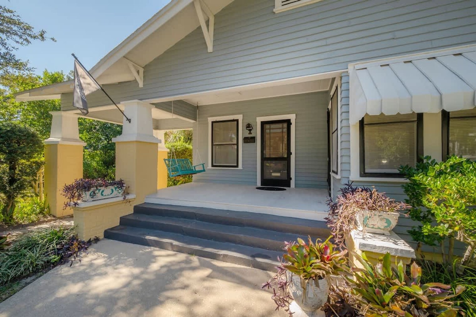 Building Photo - 5708 N Suwanee Ave