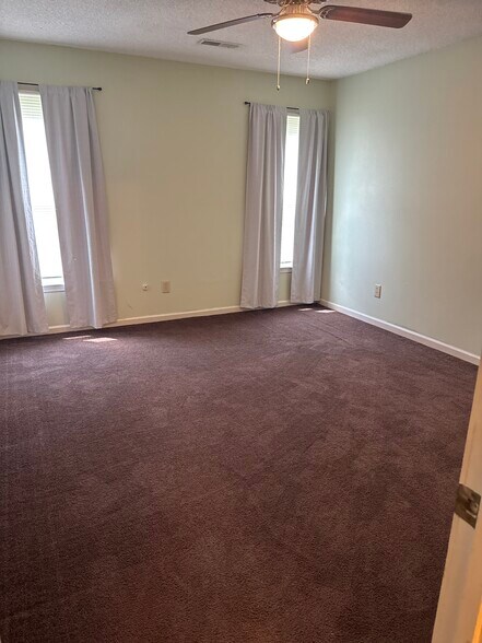 Bedroom 2 - 160 Wainwright Mnr