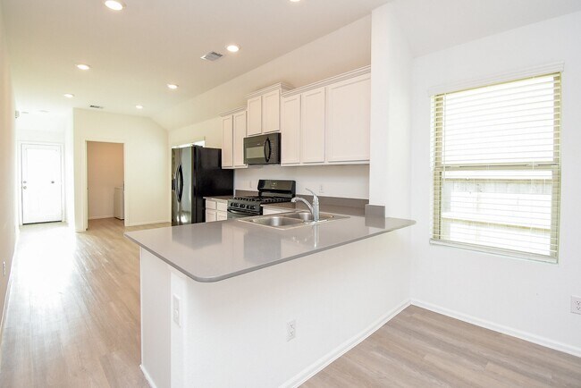 Building Photo - 18979 Buckley Oak Dr