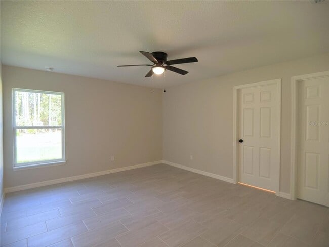 Building Photo - 6022 SW 206th Ave