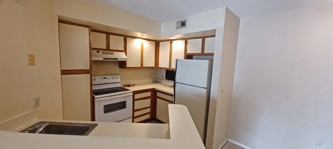 Building Photo - 1401 Village Blvd