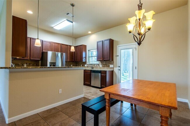 Building Photo - 212 Waikakaaua Dr