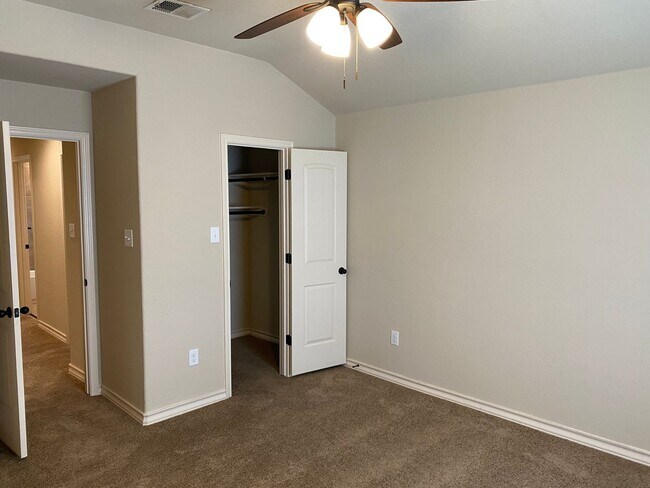 Building Photo - 14003 Fratelli Rd