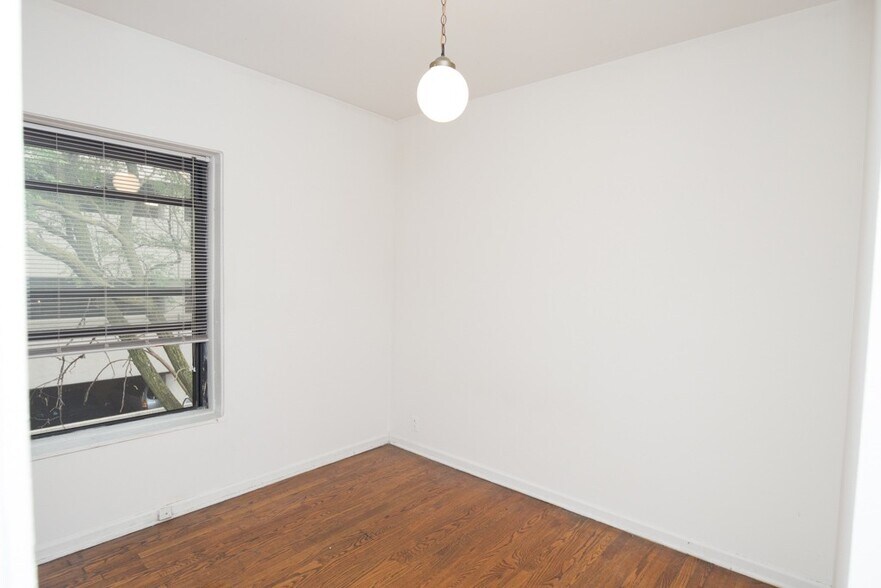 Building Photo - 3026 N Halsted St