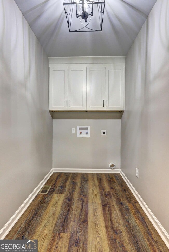 Building Photo - 641 Ragsdale Rd