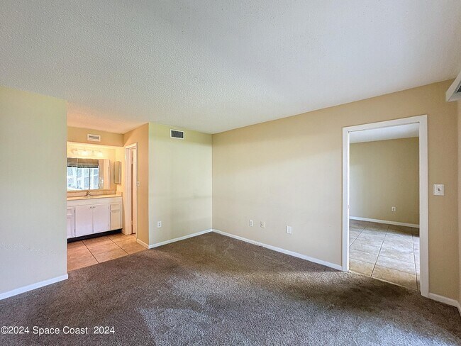 Building Photo - 205 Palmetto Ave