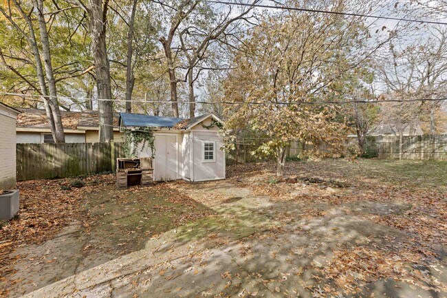 Building Photo - 3684 Marion Ave