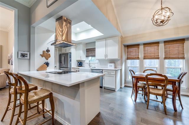 Building Photo - 6423 Windsong Dr
