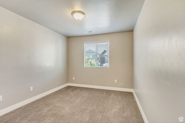 Building Photo - 5252 W Armada Way