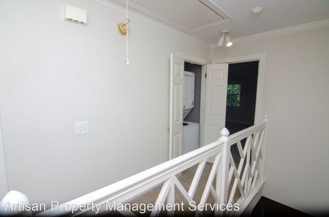 Building Photo - 2 br, 2.5 bath House - 221 Westchase Dr