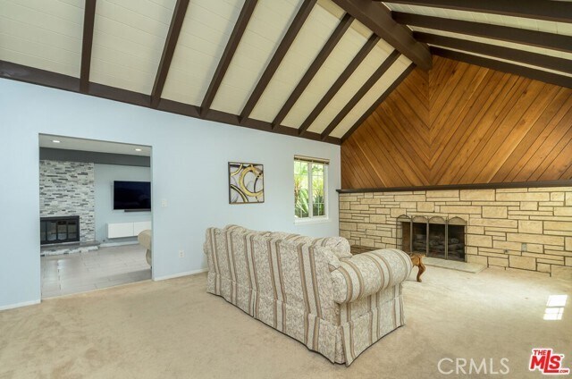 Building Photo - 8471 Vine Valley Dr