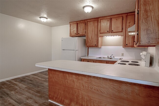 Building Photo - 120 McAdams Ln