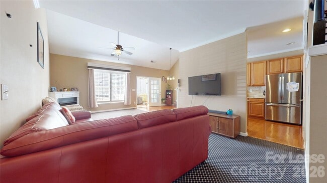 Building Photo - 10924 Alderbrook Ln