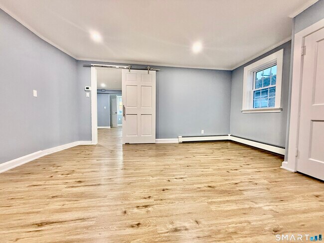 Building Photo - 85 Avery St