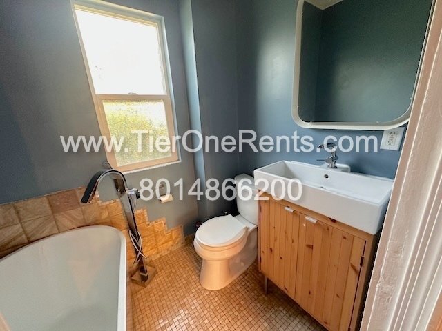 Building Photo - This property offers a NO DEPOSIT option available for qualified renters!