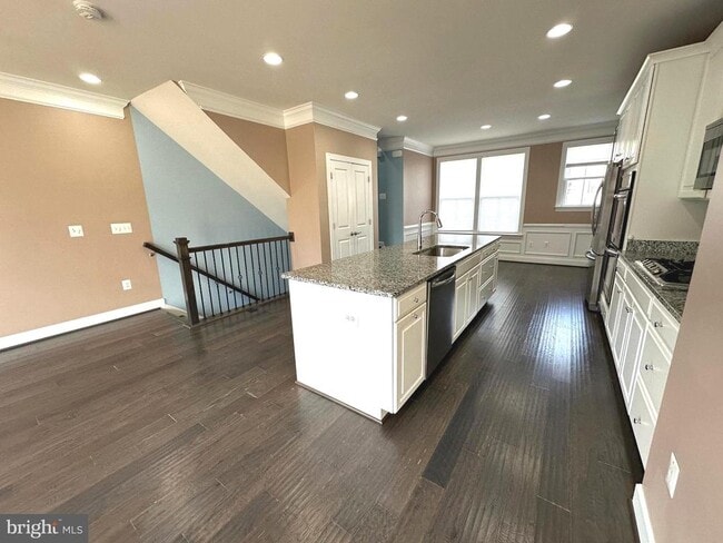 Building Photo - 3697 Ambrose Hills Rd