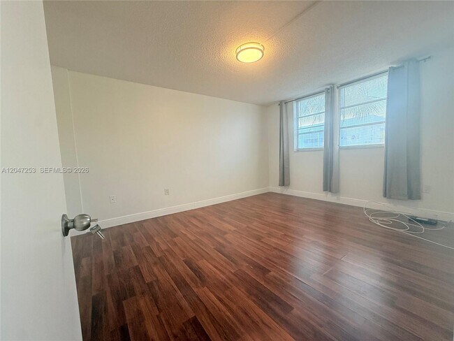 Building Photo - 3849 NE 169th St
