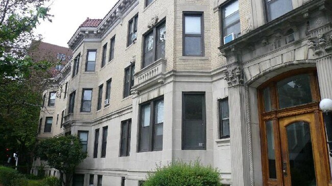 Building Photo - Brookline Studio