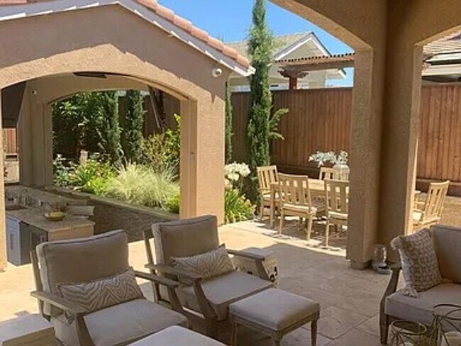 Building Photo - MORGAN HILL - Luxury Morgan Hill Home with Resort-Style Backyard