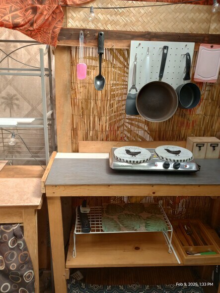 Building Photo - 281 Kaikea St