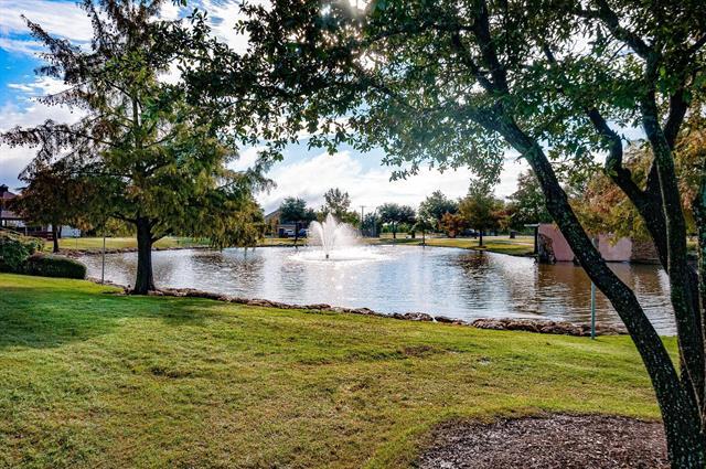 Building Photo - 324 Red Rock Trl