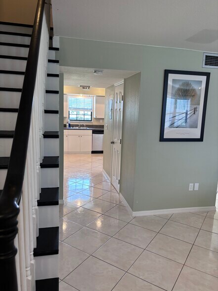 Building Photo - 3335 Purple Martin Dr