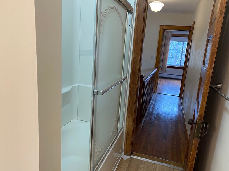 Building Photo - 99 Caya Ave