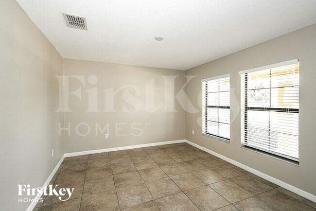 Building Photo - 9747 Sage Creek Dr