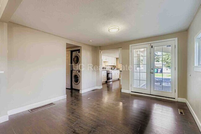 Building Photo - 1253 Uinta St