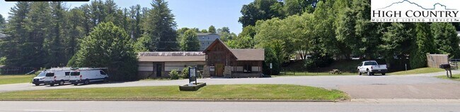 Building Photo - 1846 U.S. Hwy 421 S