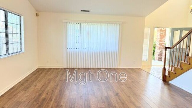 Building Photo - 1294 Baylor Pl