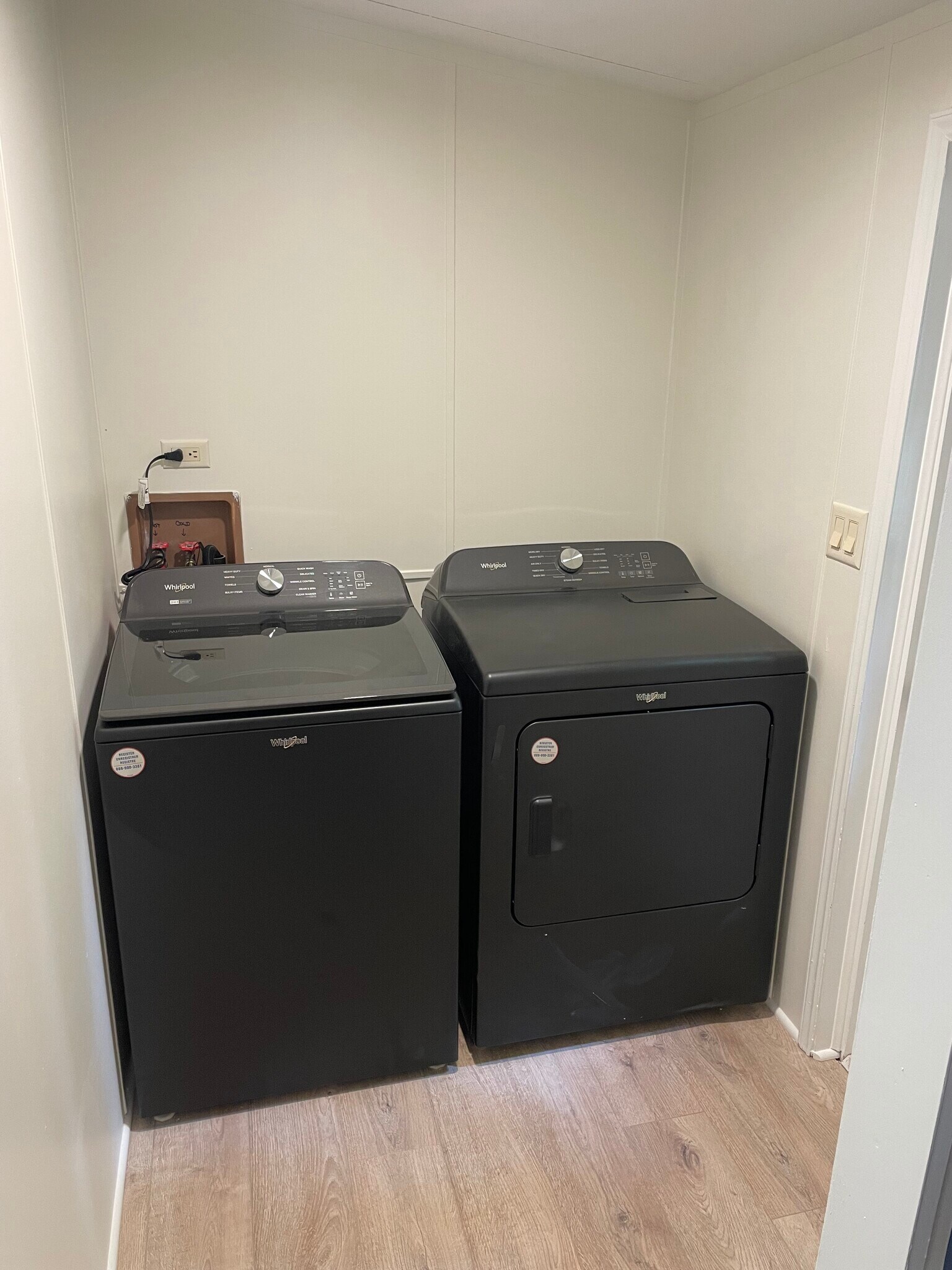 Building Photo - 22957 Pine Rd