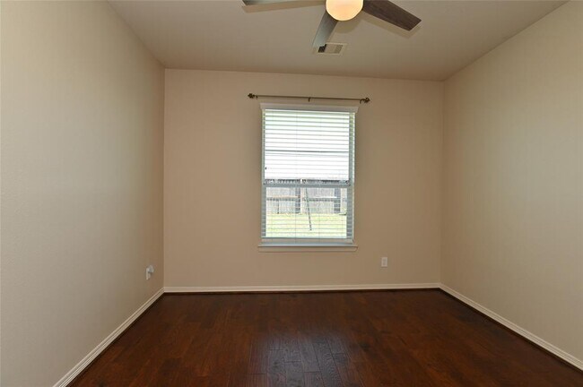 Building Photo - 5215 Field Briar Ln