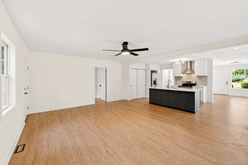 Building Photo - 2706 Torbett St
