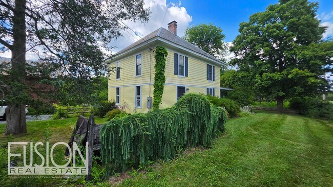 Building Photo - 928 Mt Philo Rd
