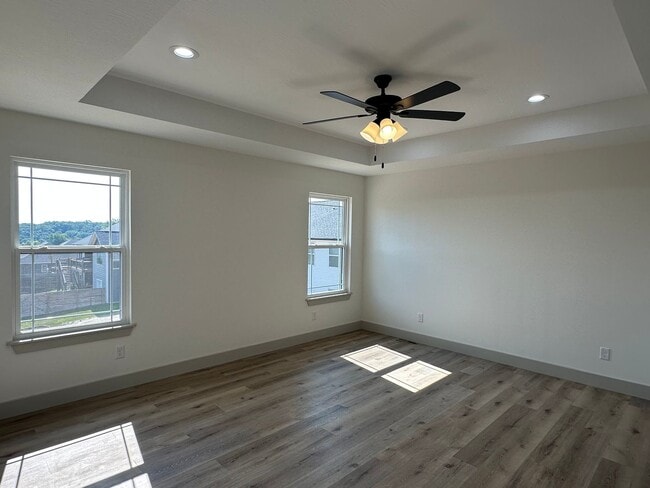 Building Photo - NEW CONSTRUCTION 5 Bed 3 Bath w/ Walk Out ...
