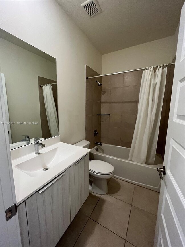 Building Photo - 4935 NW 84th Ave